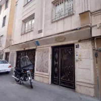 آپارتمان تک واحدی در مینا. ۲ خواب. طبقه اول