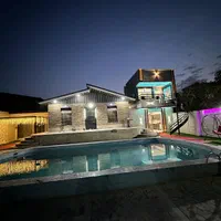 اجاره روزانه باغ ویلا سالن دار