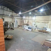 به تعدادی‌ کارگر جهت کار در کارگاه کابینت سازی