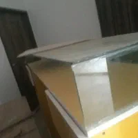 ویترین کاملا سالم و نو۲تومن