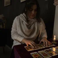 فال تاروت + انرژی خوانی و پاکسازی ۷سال سابقه