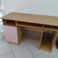 میز تحریر و کامپیوتر ام دی اف کاملا سالم