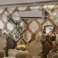 خانه شیشه و آینه سلطانپور