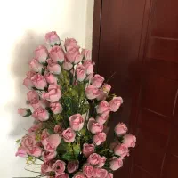 معاوضه گل رز مصنوعی زیبا ۱۲۰ شاخه
