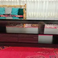 میز تلویزیون در حد نو