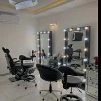 استخدام آرایشگر ماهر خانم ومنشی برای سالن زیبایی