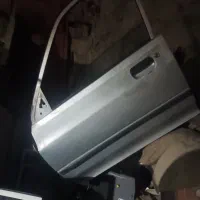 دو عدد در کامل پراید نقره‌ای