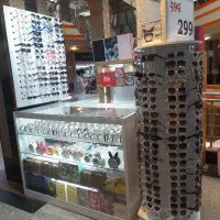 استخدام فروشنده غرفه عینک/ساعت