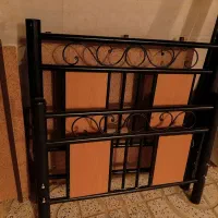 تخت فلزی یک نفره تمیز