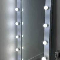 اینه قدی هالیوودی