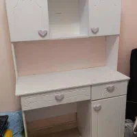 کمد ویترین کودک.