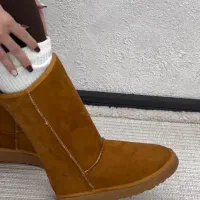 بوت آگ|کیف، کفش، کمربند|رشت, بازار|دیوار