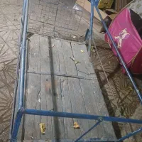 یک عدد گاری چهار چرخ