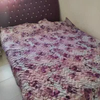 تخت و میز آیینه