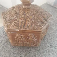 تعدادی ظروف اشپزخانه