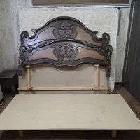 تخت خواب دونفره  ودو میز عسلی|تشک تختخواب|اصفهان, بوستان زاینده رود|دیوار
