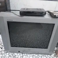 تلویزیون رنگی بزرگ صفحه تخت بهمراه دیجیتال