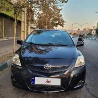 یاریس صندوقدار مدل 2011