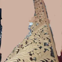 کتیبه چوبی روی پرده یا دیوار