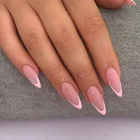 کاشت ناخن فقط ۲۹۰