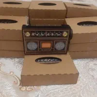 مجسمه رادیو چوبی