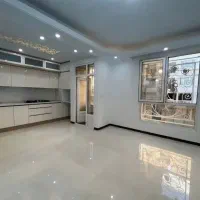 65 متری 2 خوابه غرق نور سنددار