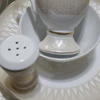 دو عدد سرویس چینی ۶ نفره