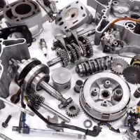 استخدام نیروی اقا در قطعات خودرو