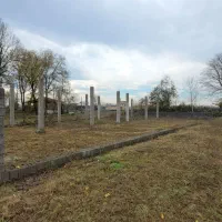 زمین 200متری فنداسیون دور دیوار