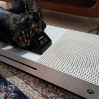 ایکس باکس وان اس با دودسته شارژر