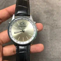 دوتا ساعت مچی کارکرده