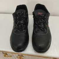 کفش کار سایز ۴۲