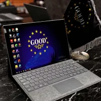 Microsoft Surface Pro 5 سالم و آماده استفاده