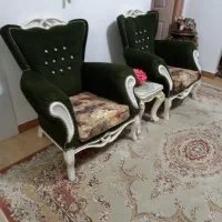 مبل هفت نفره همراه باجلومبلی.خیلی تروتمیزه|مبلمان خانگی و میز عسلی|صومعه‌سرا, |دیوار
