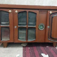 میز آهنی بزرگ