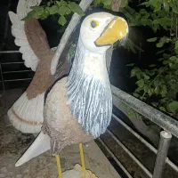 دو عدد مجسمه عقاب