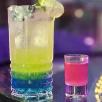 استخدام سرآشپز و کمک باریستا
