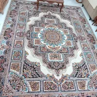 فرش ۱۲ متری ۷۰۰ شانه