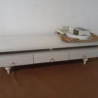 میز تلویزیون و جاکفشی