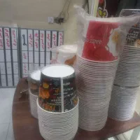 سطل سوخاری و کارتن و دو تا تابلو منو