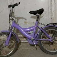 دوچرخه بنفش