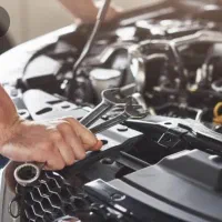 به تعداد مکانیک نیاز مندیم