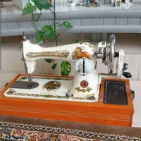 چرخ خیاطی قدیمی و عتیقه