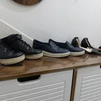 کفشهای سالم بدون زدگی.