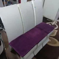 دو عدد صندلی