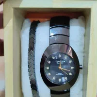 ساعت مچی زنانه اومکس