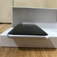 iPhone SE 2020|موبایل|مشهد, رضاشهر|دیوار