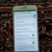 اپل iPhone 8 Plus با حافظهٔ ۶۴ گیگابایت
