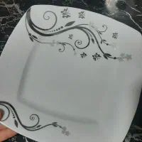 سرویس چینی ۱۲ نفره در حد نو