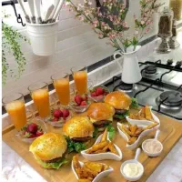 به یک خانم بازنشسته جهت همکاری در بوفه نیازمندیم